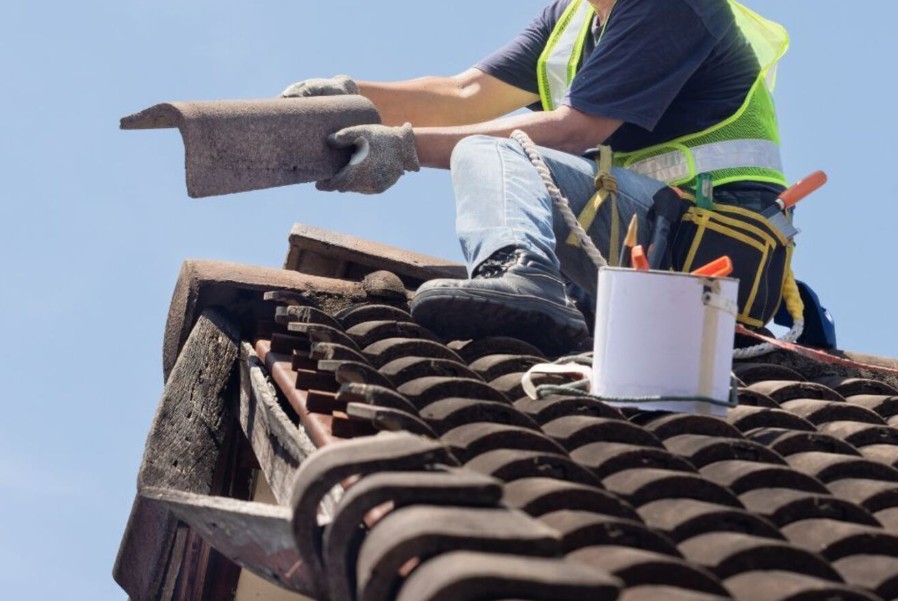 Roofing company Escondido, CA